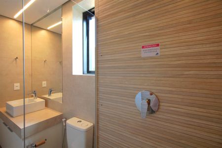 Apartamento para alugar com 150m², 2 quartos e 4 vagasBanheiro da Suíte 2