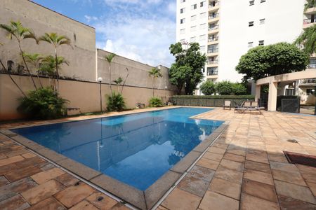 Apartamento à venda com 150m², 2 quartos e 2 vagasÁrea comum - Piscina