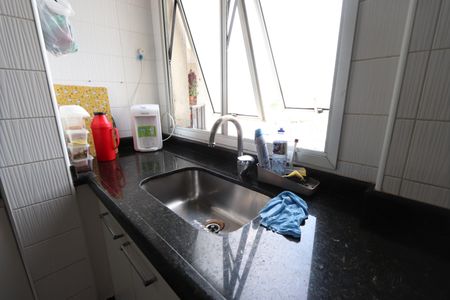 Apartamento à venda com 150m², 2 quartos e 2 vagasCozinha