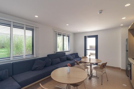 Studio à venda com 28m², 1 quarto e sem vagaÁrea comum - Salão de festas