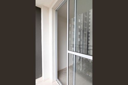 Apartamento à venda com 35m², 2 quartos e sem vaga Apartamento à venda com 35m², 2 quartos e sem vagaSacada da Sala