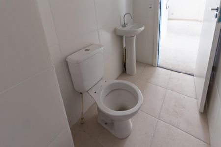 Apartamento à venda com 35m², 2 quartos e sem vaga Apartamento à venda com 35m², 2 quartos e sem vagaBanheiro