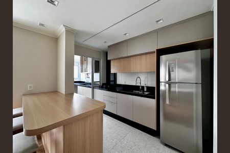 Apartamento para alugar com 108m², 3 quartos e 2 vagas Apartamento para alugar com 108m², 3 quartos e 2 vagasCozinha