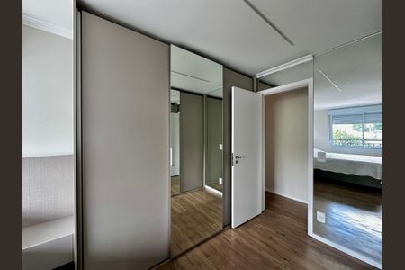 Apartamento para alugar com 108m², 3 quartos e 2 vagas Apartamento para alugar com 108m², 3 quartos e 2 vagasCloset Suíte 3