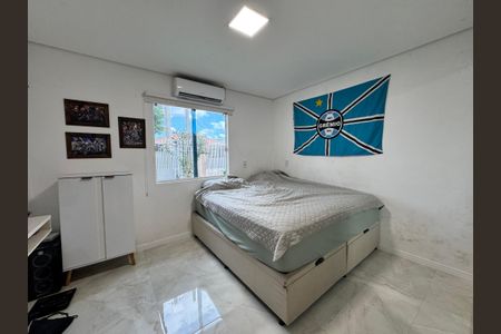 Casa à venda com 118m², 2 quartos e 2 vagas Casa à venda com 118m², 2 quartos e 2 vagasQuarto