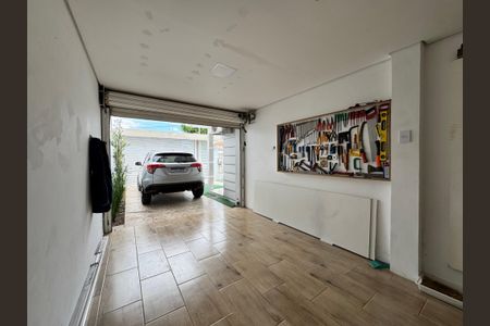 Casa à venda com 118m², 2 quartos e 2 vagas Casa à venda com 118m², 2 quartos e 2 vagasGaragem