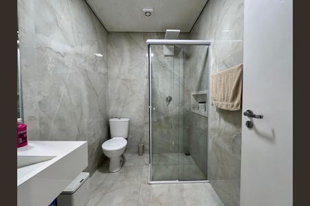 Casa à venda com 118m², 2 quartos e 2 vagas Casa à venda com 118m², 2 quartos e 2 vagasBanheiro