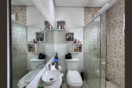 Casa à venda com 118m², 2 quartos e 2 vagas Casa à venda com 118m², 2 quartos e 2 vagasBanheiro da Suíte