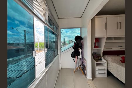 Casa à venda com 118m², 2 quartos e 2 vagas Casa à venda com 118m², 2 quartos e 2 vagasSuíte
