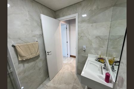 Casa à venda com 118m², 2 quartos e 2 vagas Casa à venda com 118m², 2 quartos e 2 vagasBanheiro