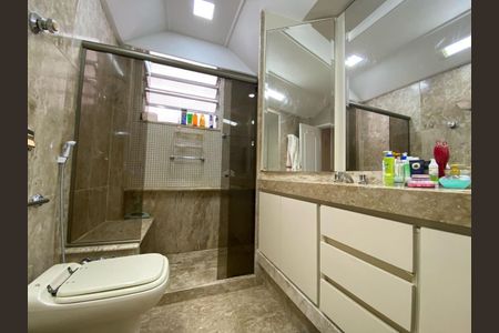 Apartamento à venda com 250m², 3 quartos e 1 vaga