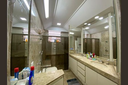 Apartamento à venda com 250m², 3 quartos e 1 vaga