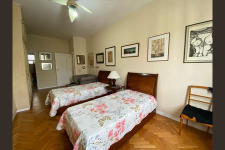 Apartamento à venda com 250m², 3 quartos e 1 vaga