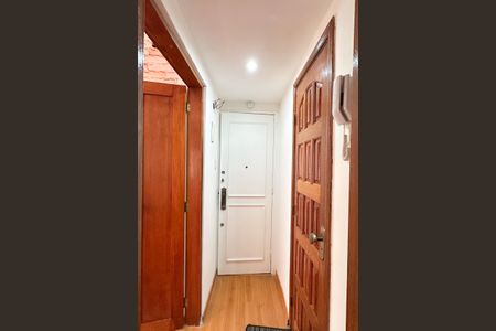 Apartamento à venda com 36m², 1 quarto e sem vaga Apartamento à venda com 36m², 1 quarto e sem vagaEntrada