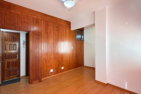 Apartamento à venda com 36m², 1 quarto e sem vaga Apartamento à venda com 36m², 1 quarto e sem vagaSala
