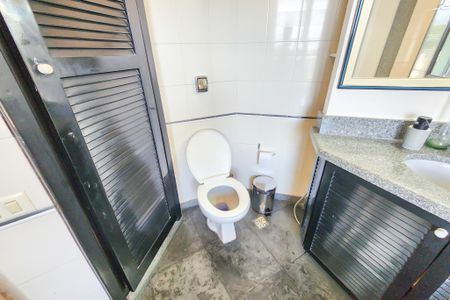 Casa à venda com 1330m², 8 quartos e 4 vagas Casa à venda com 1330m², 8 quartos e 4 vagasBanheiro 2 suite