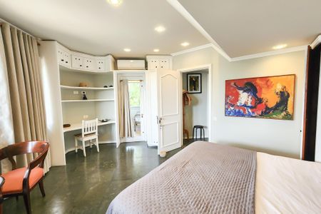 Casa à venda com 1330m², 8 quartos e 4 vagas Casa à venda com 1330m², 8 quartos e 4 vagasQuarto 2