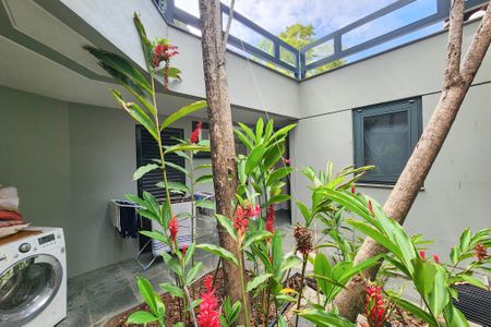 Casa à venda com 1330m², 8 quartos e 4 vagas Casa à venda com 1330m², 8 quartos e 4 vagasÁrea de serviço