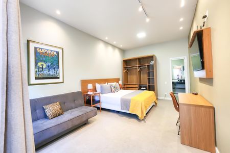 Casa à venda com 1330m², 8 quartos e 4 vagas Casa à venda com 1330m², 8 quartos e 4 vagasSuite 3