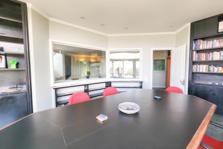 Casa à venda com 1330m², 8 quartos e 4 vagas Casa à venda com 1330m², 8 quartos e 4 vagasSala 5