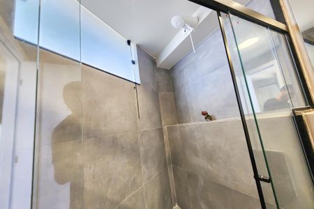 Casa à venda com 1330m², 8 quartos e 4 vagas Casa à venda com 1330m², 8 quartos e 4 vagasBanheiro suite 5