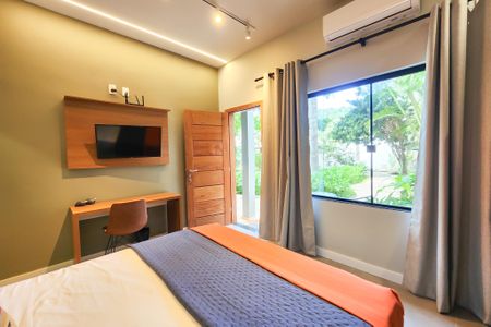 Casa à venda com 1330m², 8 quartos e 4 vagas Casa à venda com 1330m², 8 quartos e 4 vagasSuite 2