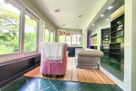 Casa à venda com 1330m², 8 quartos e 4 vagas Casa à venda com 1330m², 8 quartos e 4 vagasSala 6