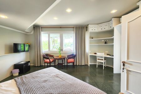 Casa à venda com 1330m², 8 quartos e 4 vagas Casa à venda com 1330m², 8 quartos e 4 vagasQuarto 2