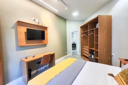 Casa à venda com 1330m², 8 quartos e 4 vagas Casa à venda com 1330m², 8 quartos e 4 vagasSuite 4