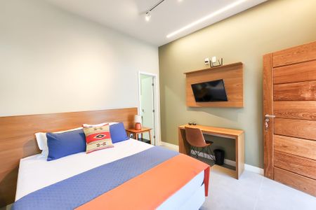 Casa à venda com 1330m², 8 quartos e 4 vagas Casa à venda com 1330m², 8 quartos e 4 vagasSuite 2