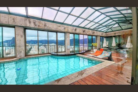 Apartamento à venda com 66m², 2 quartos e 1 vaga