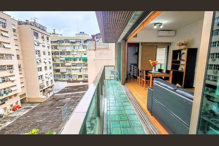 Apartamento à venda com 66m², 2 quartos e 1 vaga