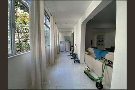 Apartamento à venda com 279m², 4 quartos e 2 vagas