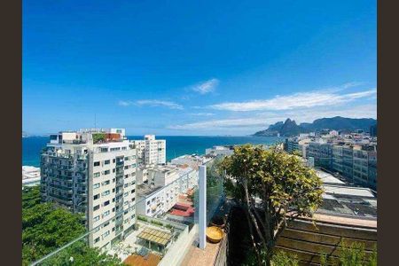 Apartamento à venda com 230m², 3 quartos e 2 vagas