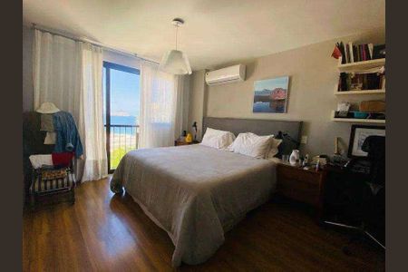 Apartamento à venda com 230m², 3 quartos e 2 vagas