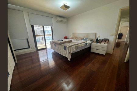 Apartamento à venda com 230m², 3 quartos e 2 vagas
