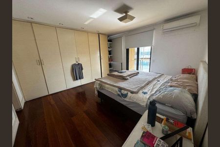 Apartamento à venda com 230m², 3 quartos e 2 vagas