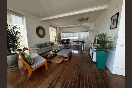 Apartamento à venda com 230m², 3 quartos e 2 vagas