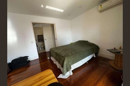 Apartamento à venda com 230m², 3 quartos e 2 vagas