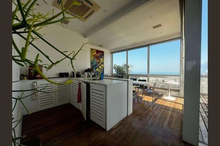 Apartamento à venda com 230m², 3 quartos e 2 vagas