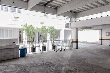 Apartamento à venda com 99m², 3 quartos e 1 vaga Apartamento à venda com 99m², 3 quartos e 1 vagaGaragem