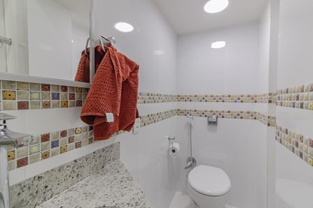 Apartamento à venda com 99m², 3 quartos e 1 vaga Apartamento à venda com 99m², 3 quartos e 1 vagaBanheiro da Suíte