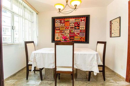 Apartamento à venda com 199m², 4 quartos e 1 vaga