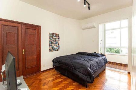 Apartamento à venda com 199m², 4 quartos e 1 vaga