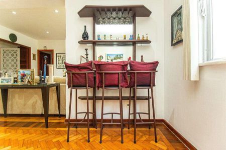 Apartamento à venda com 199m², 4 quartos e 1 vaga