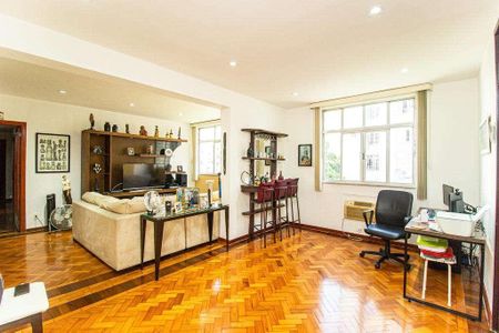 Apartamento à venda com 199m², 4 quartos e 1 vaga