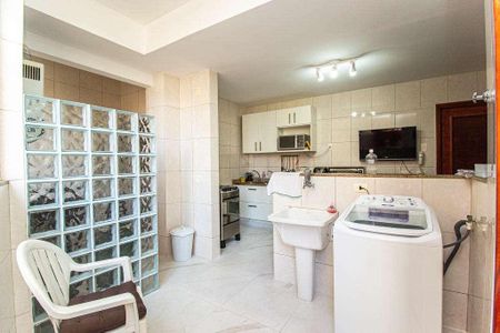 Apartamento à venda com 199m², 4 quartos e 1 vaga