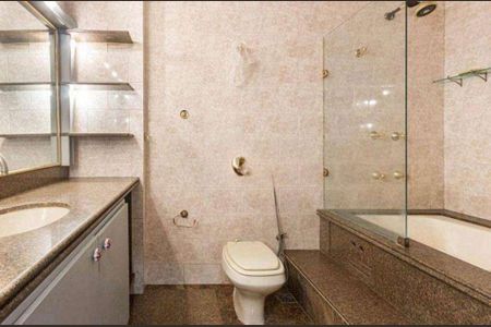 Apartamento à venda com 250m², 4 quartos e 1 vaga