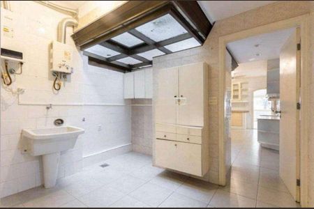 Apartamento à venda com 250m², 4 quartos e 1 vaga