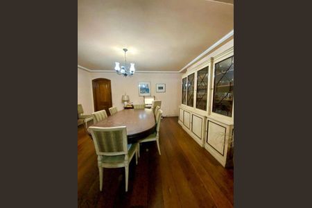 Apartamento à venda com 200m², 4 quartos e 1 vaga